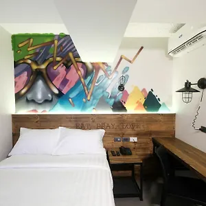 3* Otel U Makati